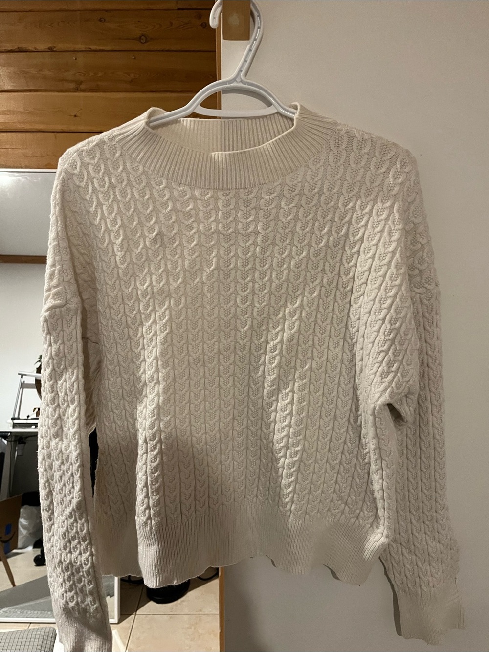 Zyia Active Classic Cream Cable Knit Sweater
